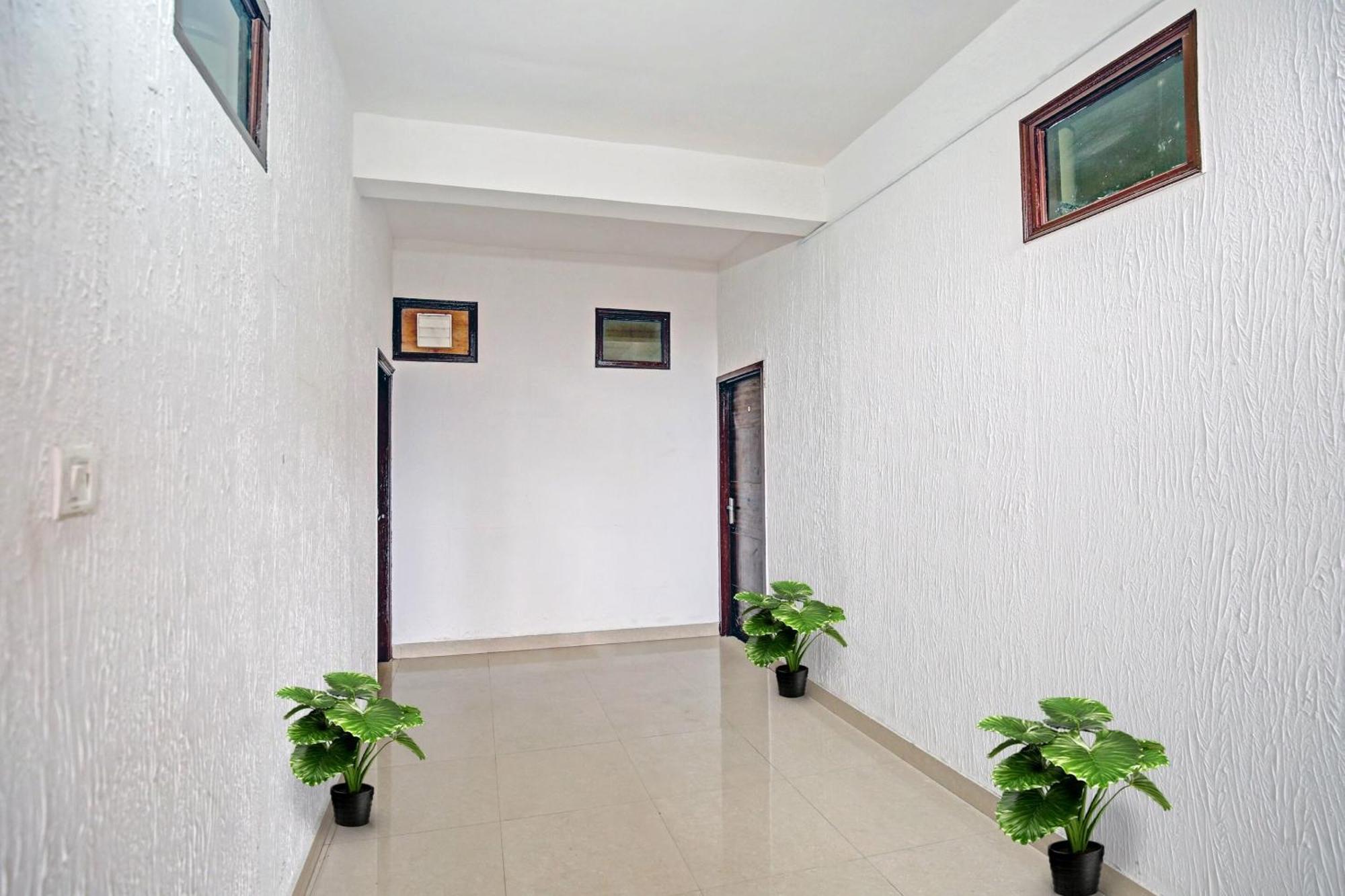 Hotel O Tableau Homestay Kandāghāt Exteriör bild